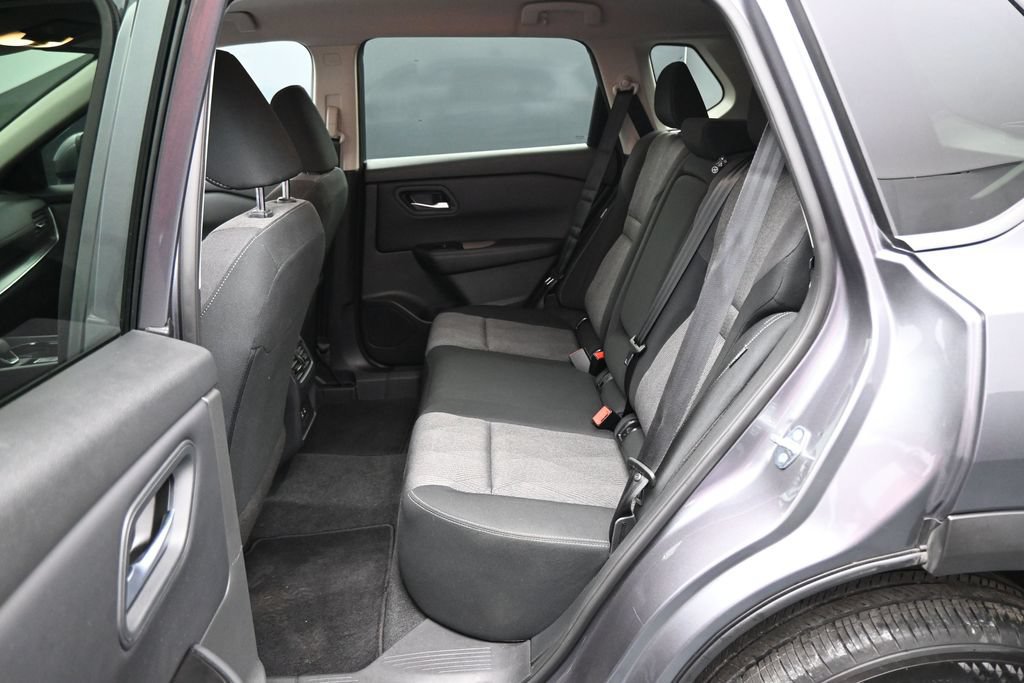 Used 2026 Nissan Rogue SV AWD/4WD image 24