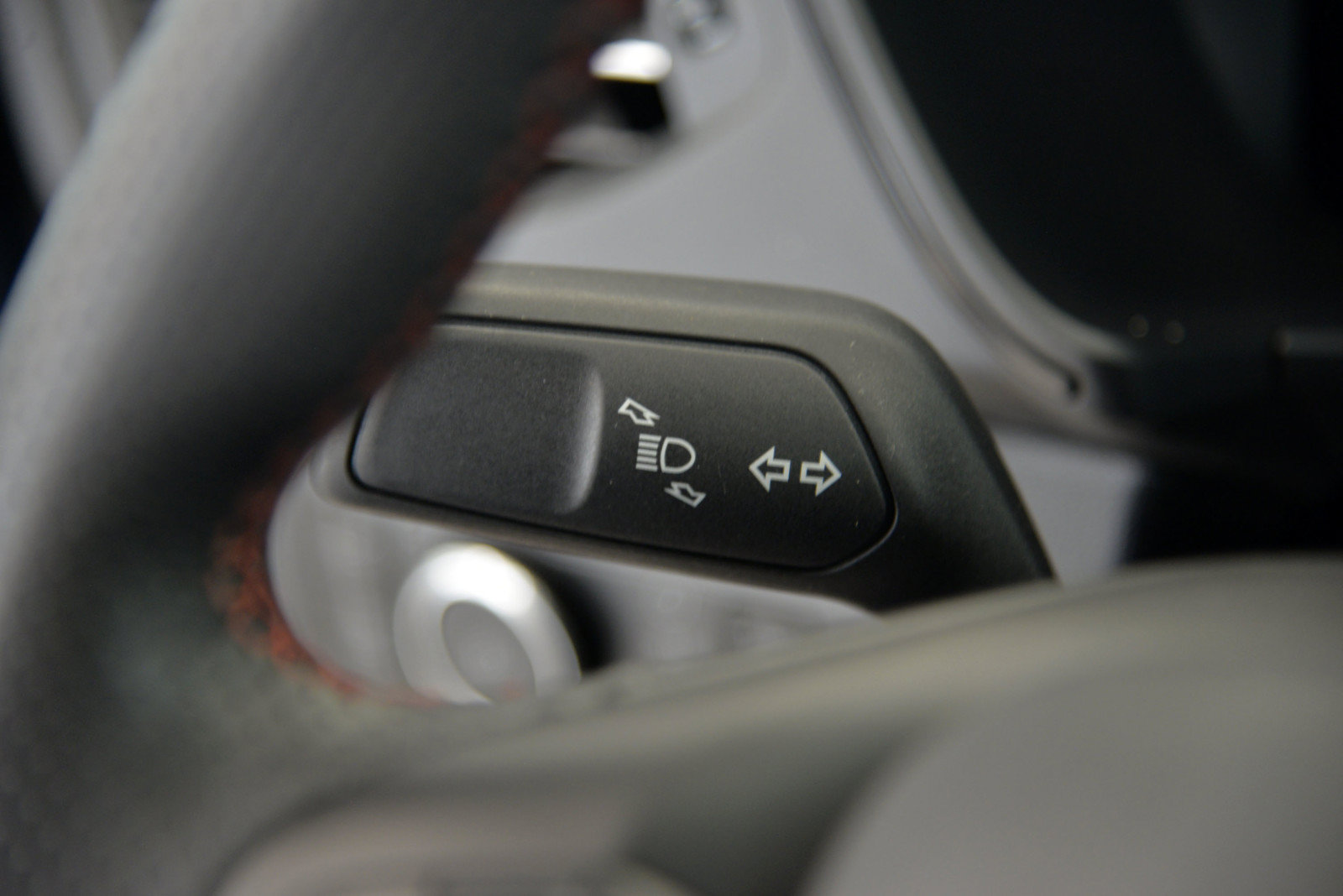 Used 2023 Ford Escape ST-Line Elite w/ Premium Technology Package AWD/4WD image 22