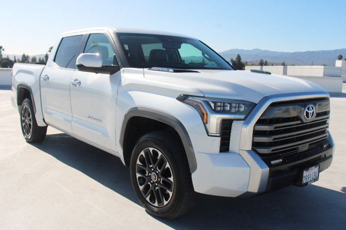 Used 2024 Toyota Tundra Limited AWD/4WD image 2