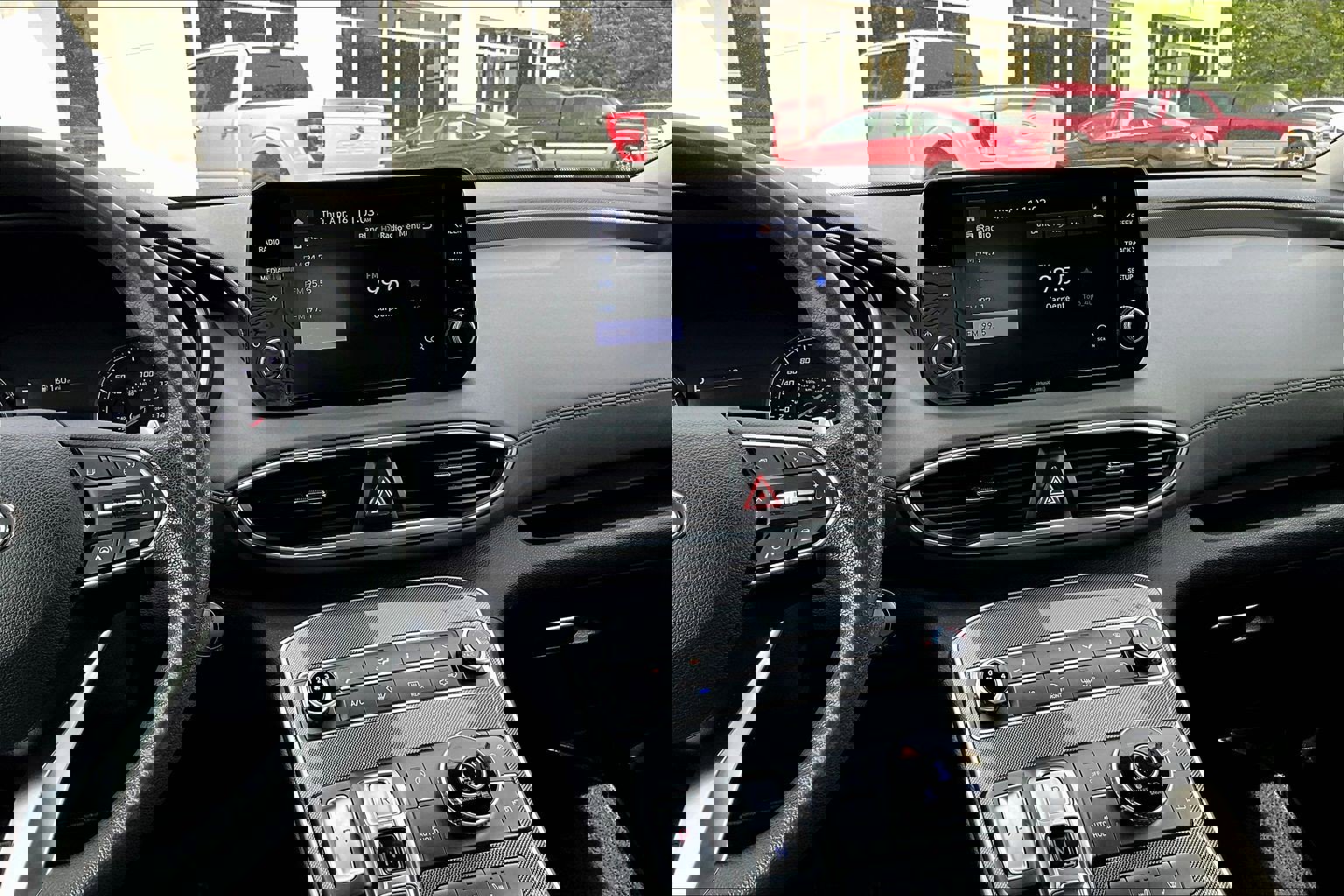 Used 2022 Hyundai Santa Fe SEL image 6