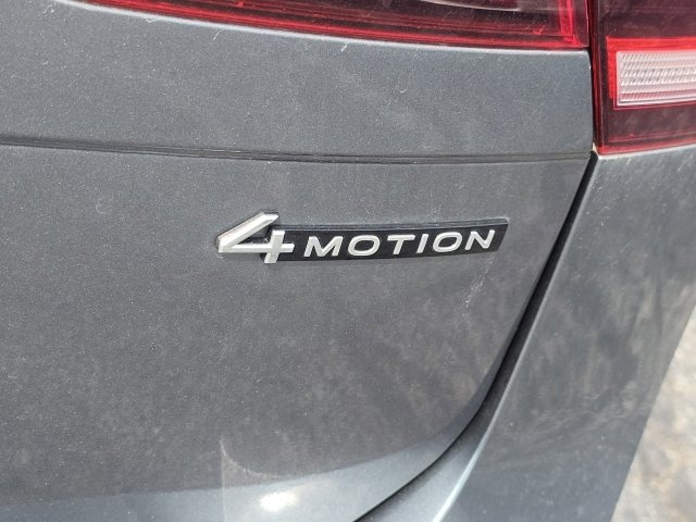 Used 2022 Volkswagen Tiguan S image 3