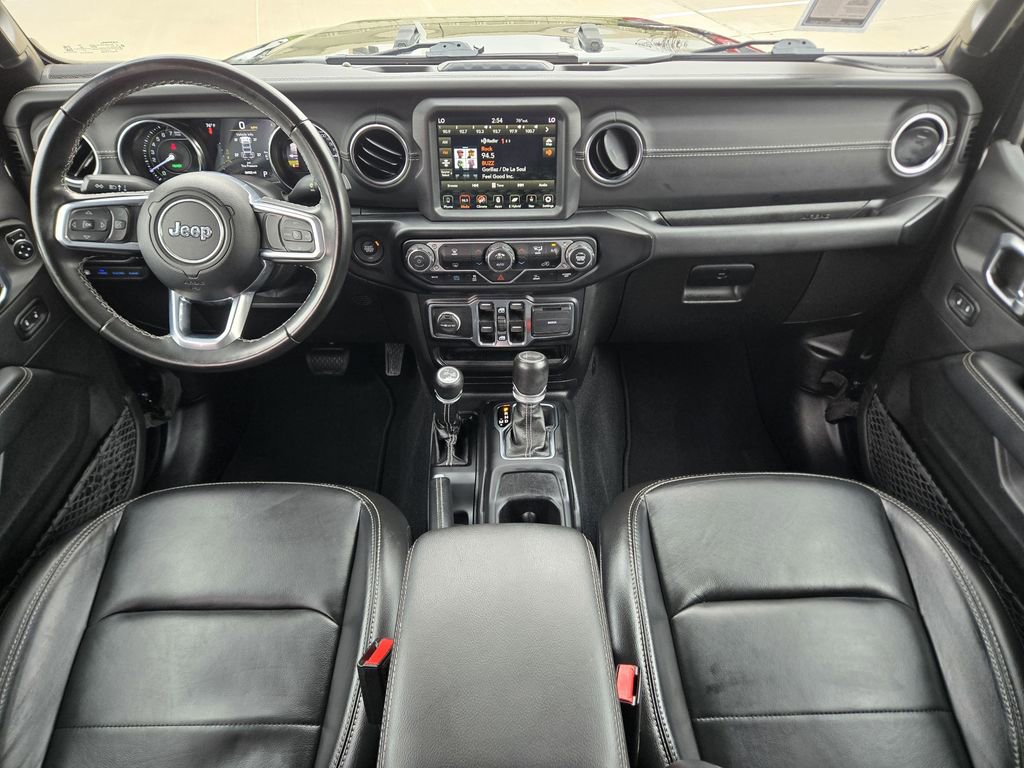 Used 2021 Jeep Wrangler Unlimited Sahara AWD/4WD image 14