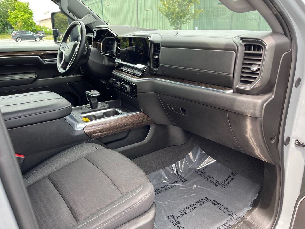 Used 2024 Chevrolet Silverado 1500 RST w/ Max Trailering Package AWD/4WD image 14
