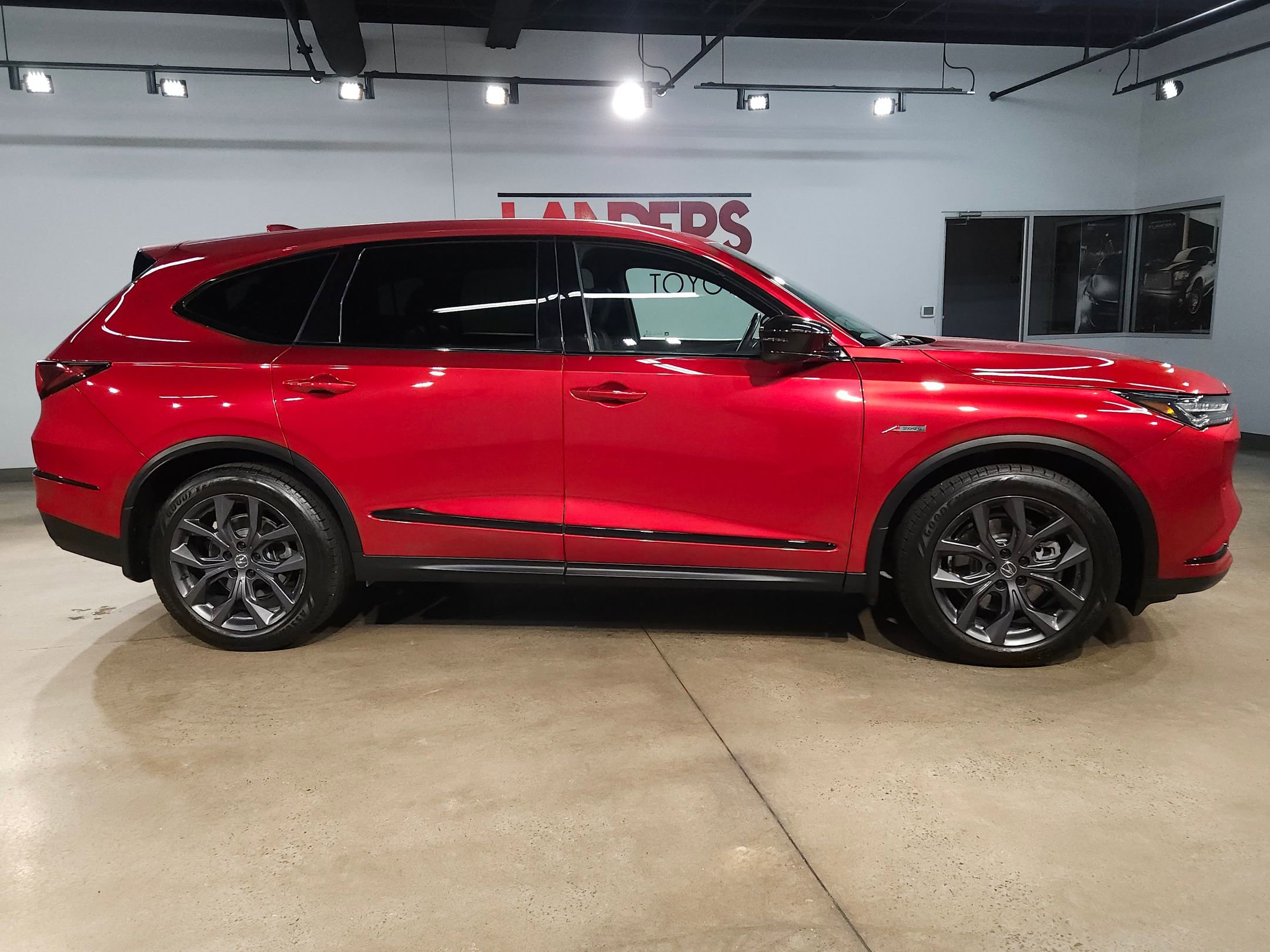 Used 2023 Acura MDX A-Spec AWD/4WD image 8