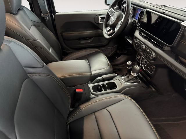 New 2026 Jeep Wrangler Unlimited Sahara AWD/4WD image 4