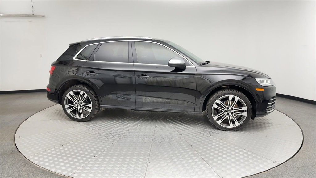 Used 2020 Audi SQ5 Premium w/ Convenience Package image 9
