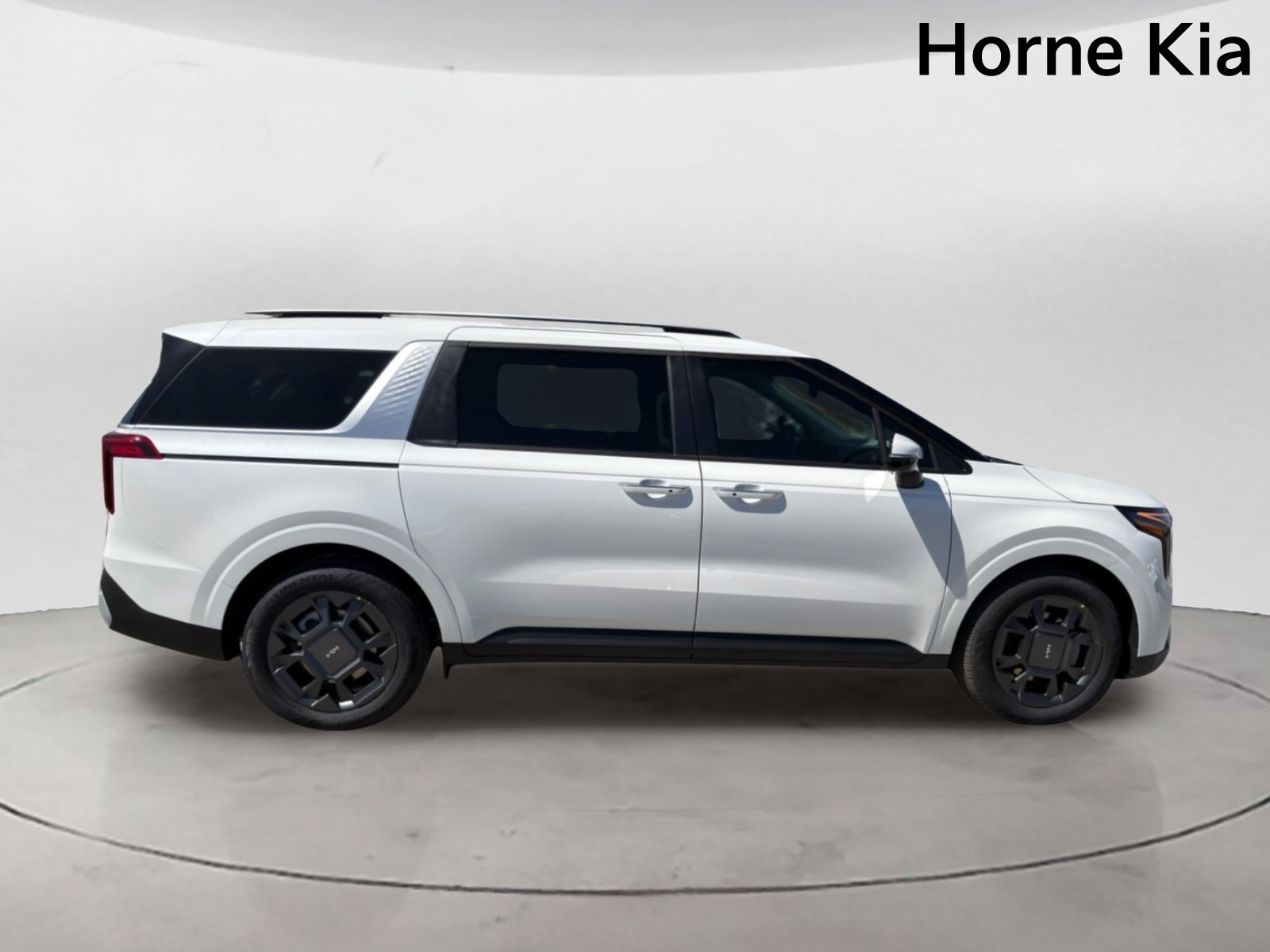 New 2026 Kia Carnival EX FWD image 3