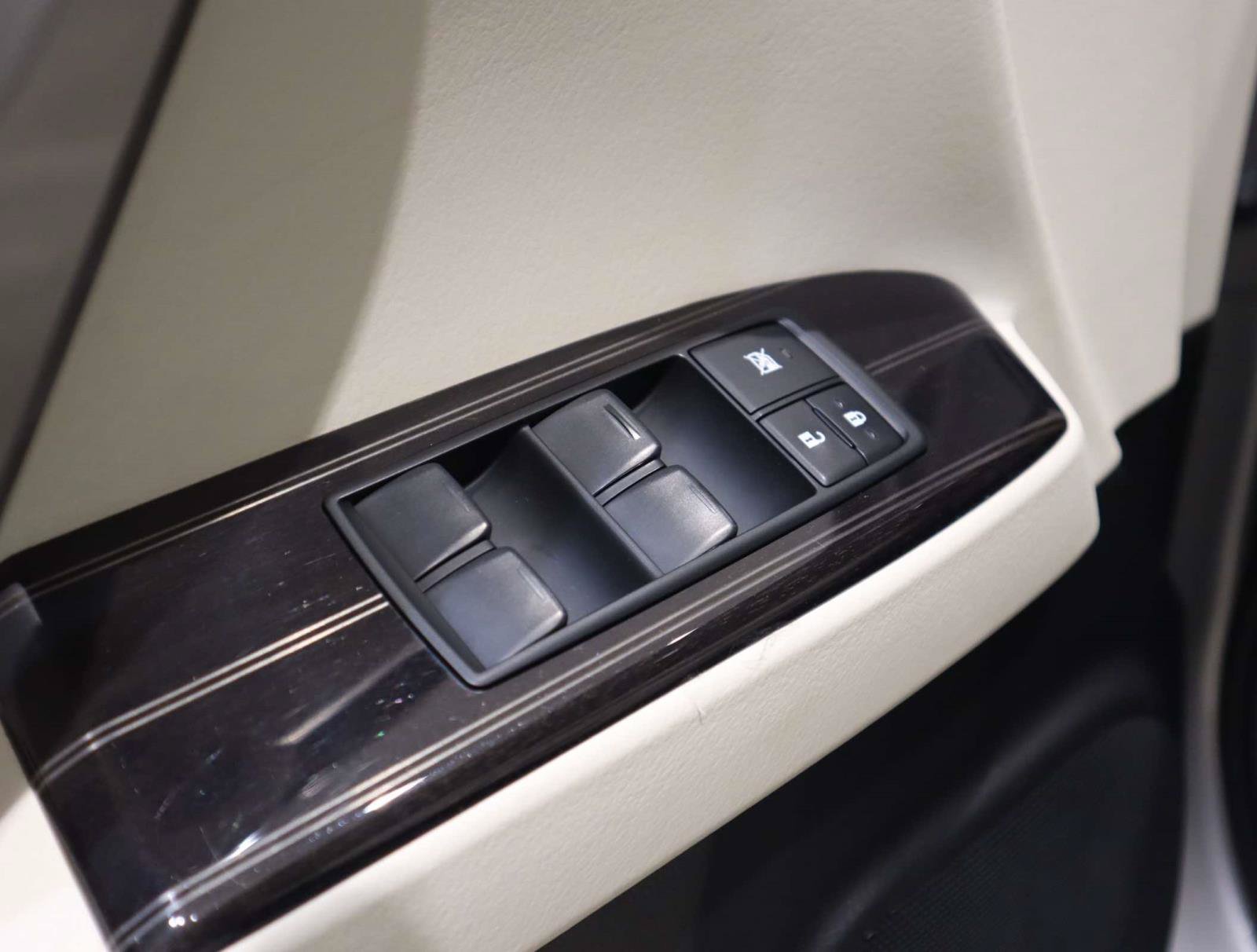 Used 2020 Lexus GX 460 Premium w/ Premium Package AWD/4WD image 19