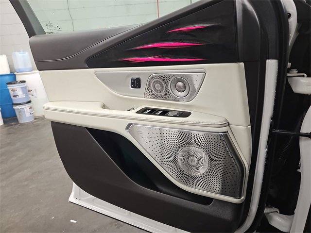 Used 2024 Lincoln Nautilus Black Label image 27