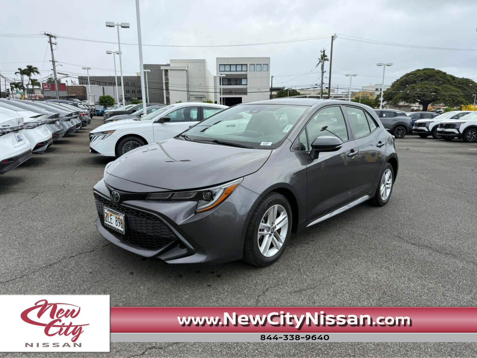 Used 2022 Toyota Corolla SE image 1