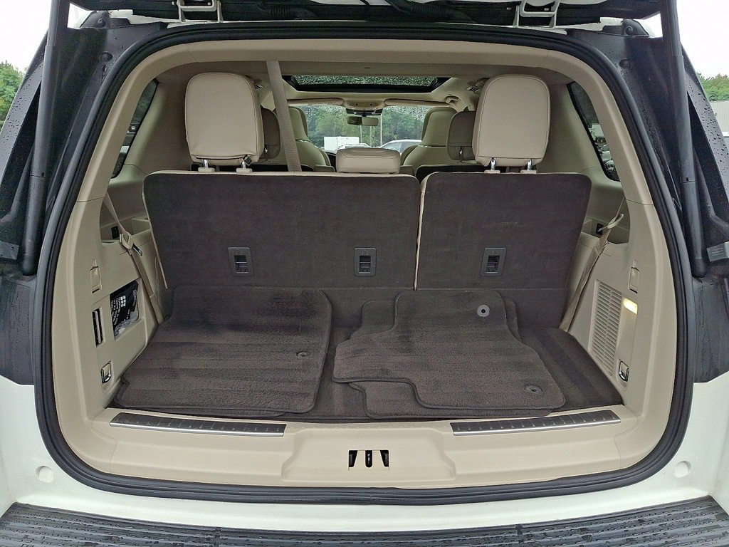 Certified 2020 Lincoln Navigator Reserve w/ Equipment Group 201A Reserve AWD/4WD image 30