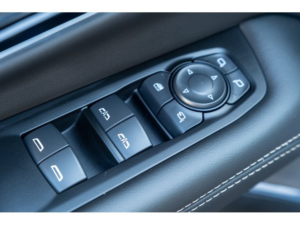 New 2026 GMC Yukon Elevation w/ Elevation Premium Package AWD/4WD image 14