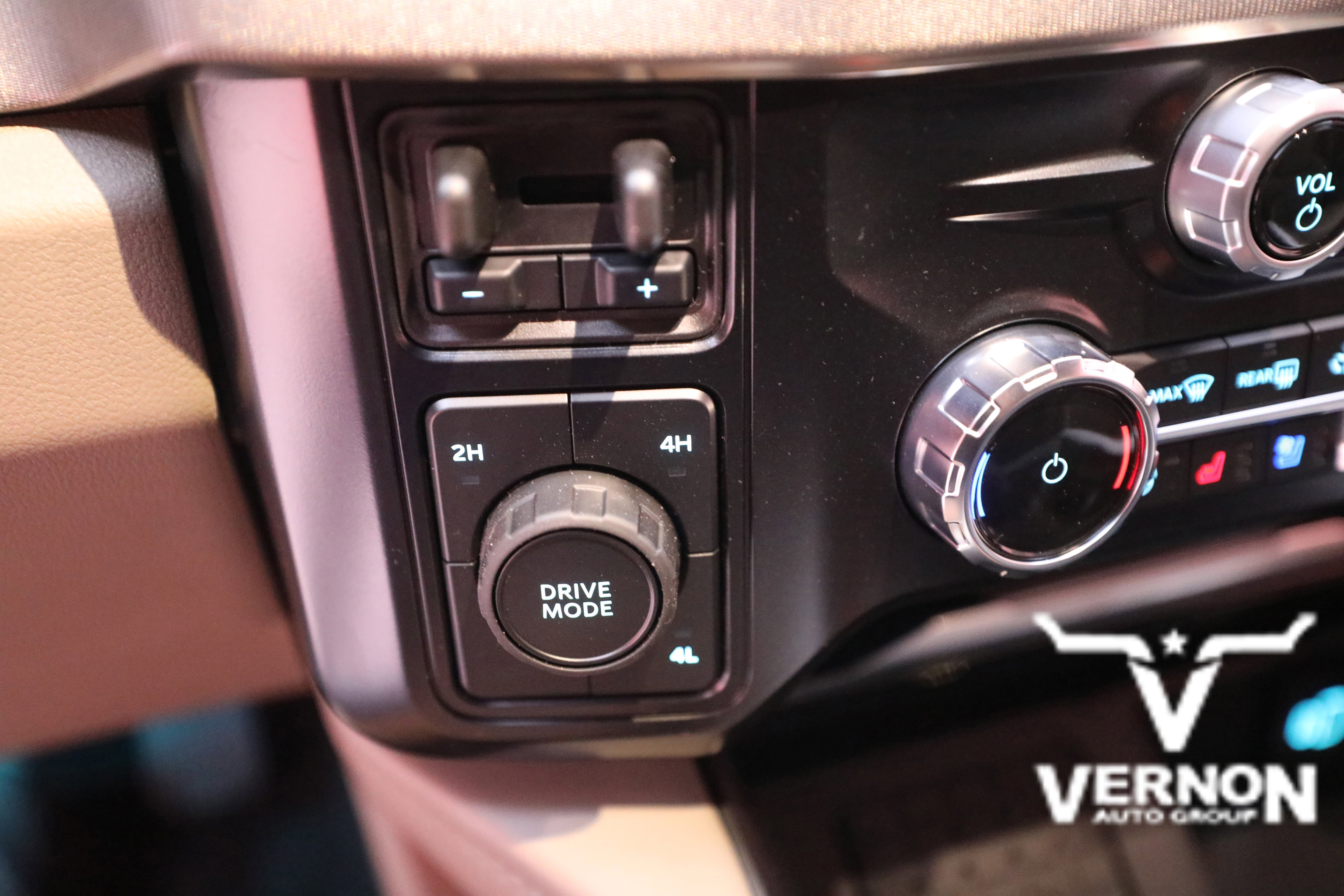 New 2026 Ford F350 Platinum w/ Platinum Plus Package image 25