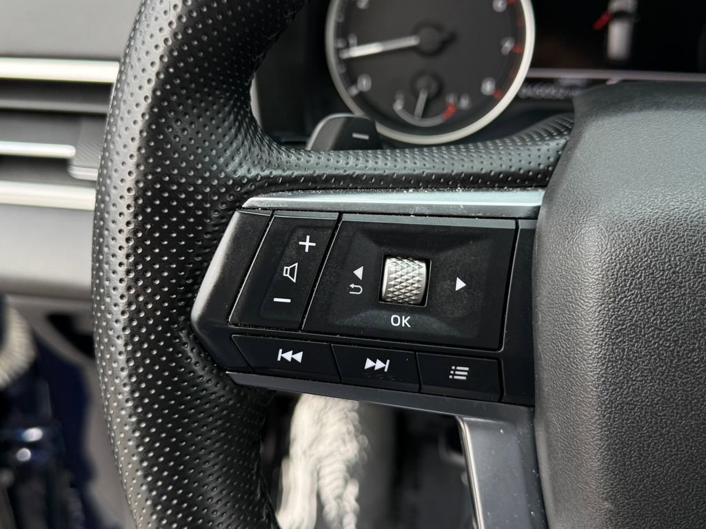 Used 2024 Mitsubishi Outlander SE image 34