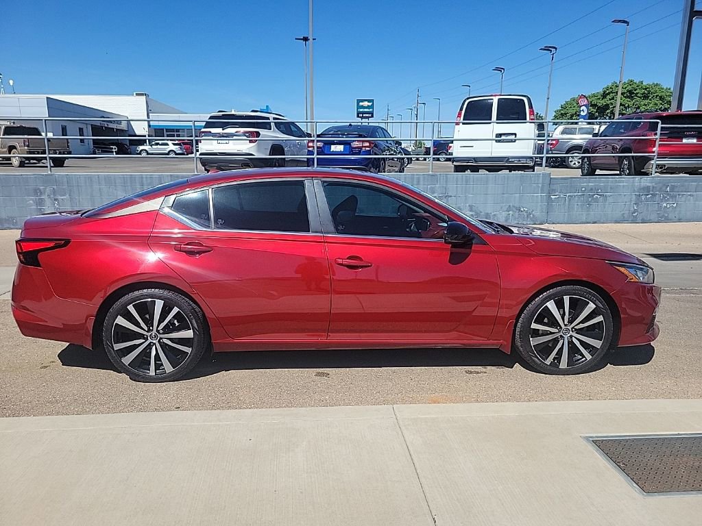 Used 2020 Nissan Altima 2.5 SR w/ Premium Package image 8