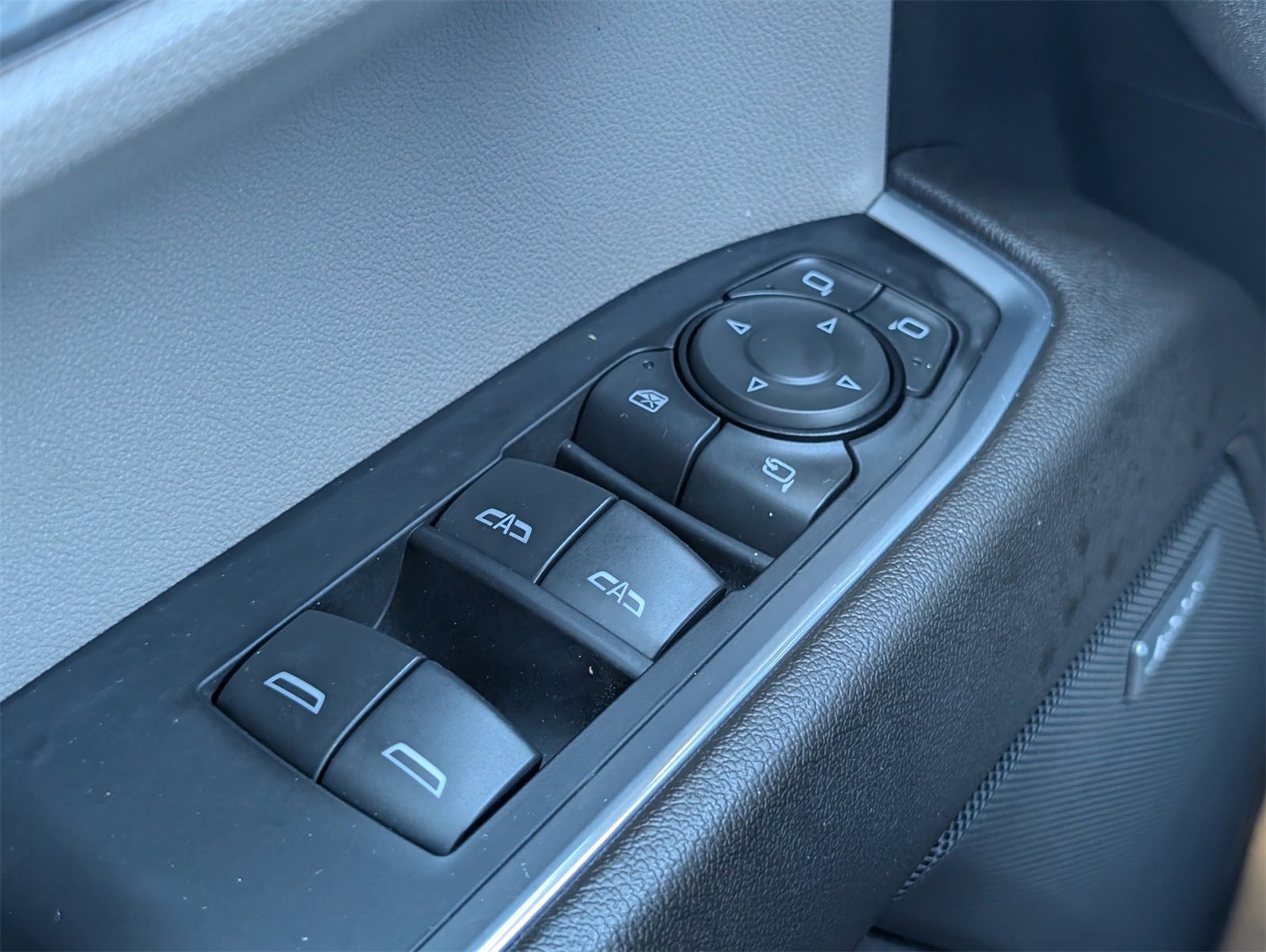 Used 2023 Chevrolet Silverado 1500 LTZ w/ LTZ Premium Package image 27