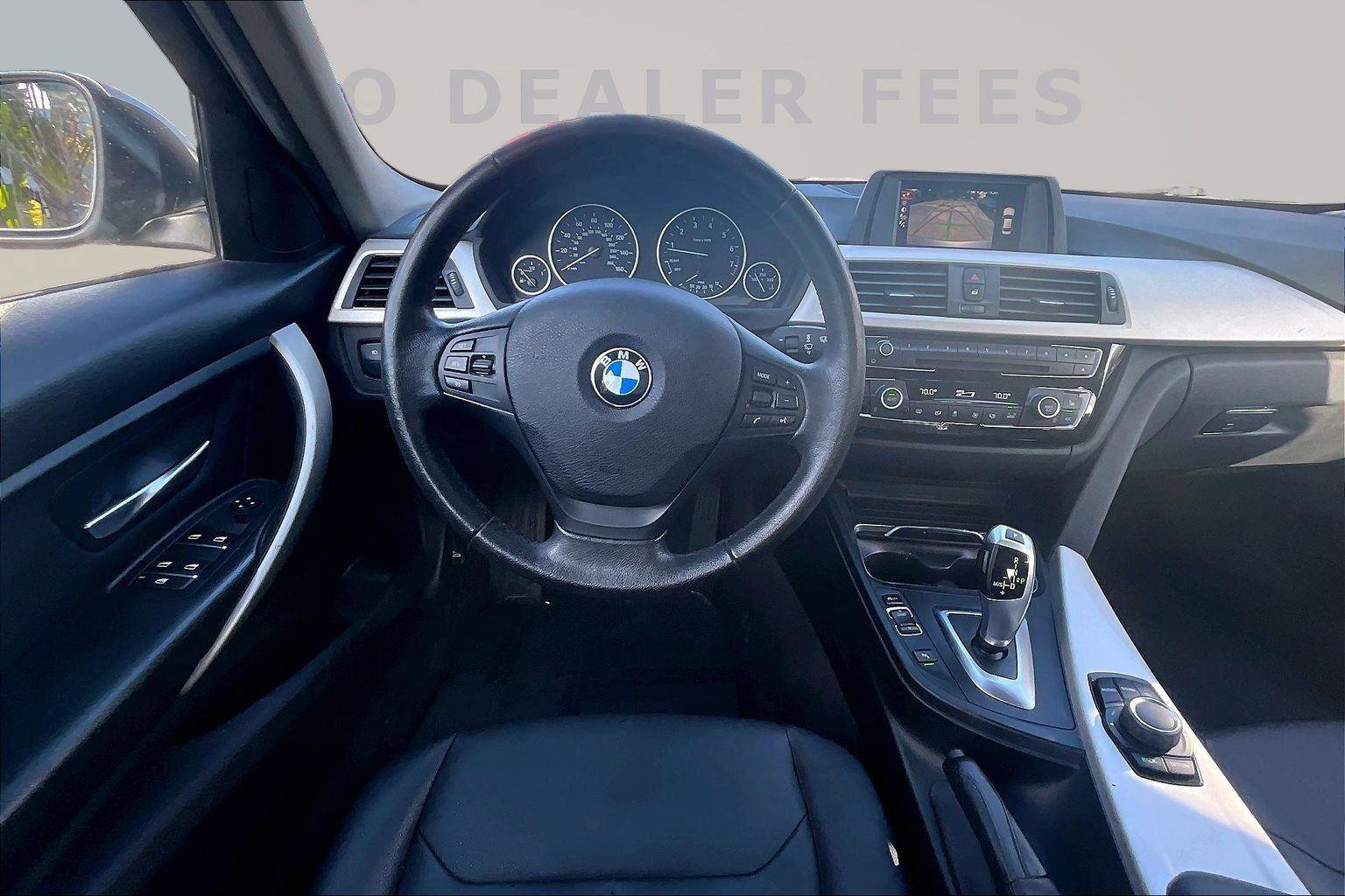Used 2016 BMW 320i Sedan RWD image 8