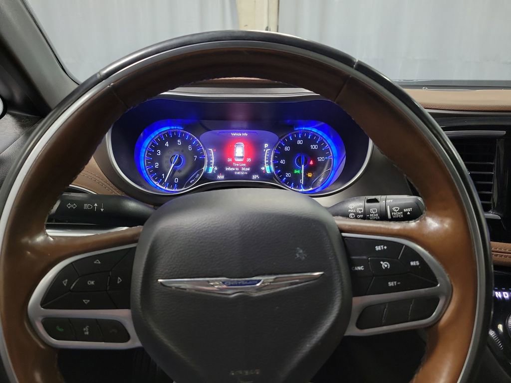 Used 2020 Chrysler Pacifica Limited image 16