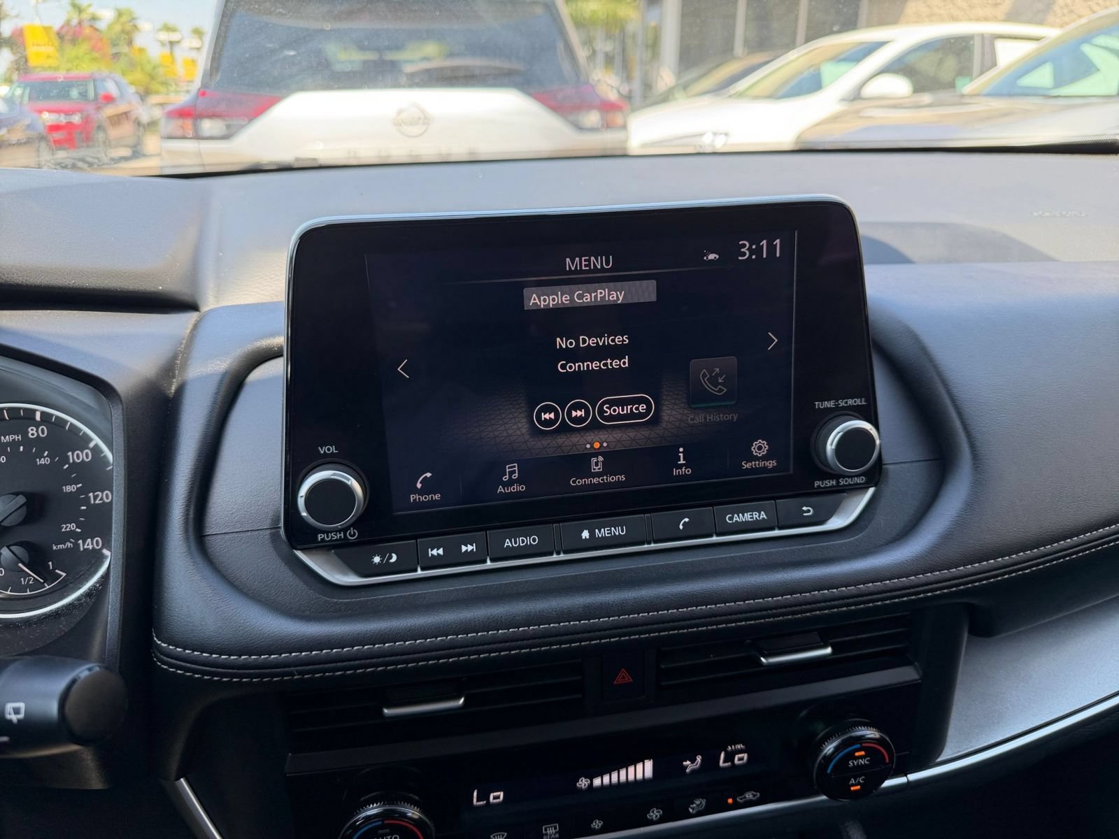 Used 2025 Nissan Rogue SV FWD image 20