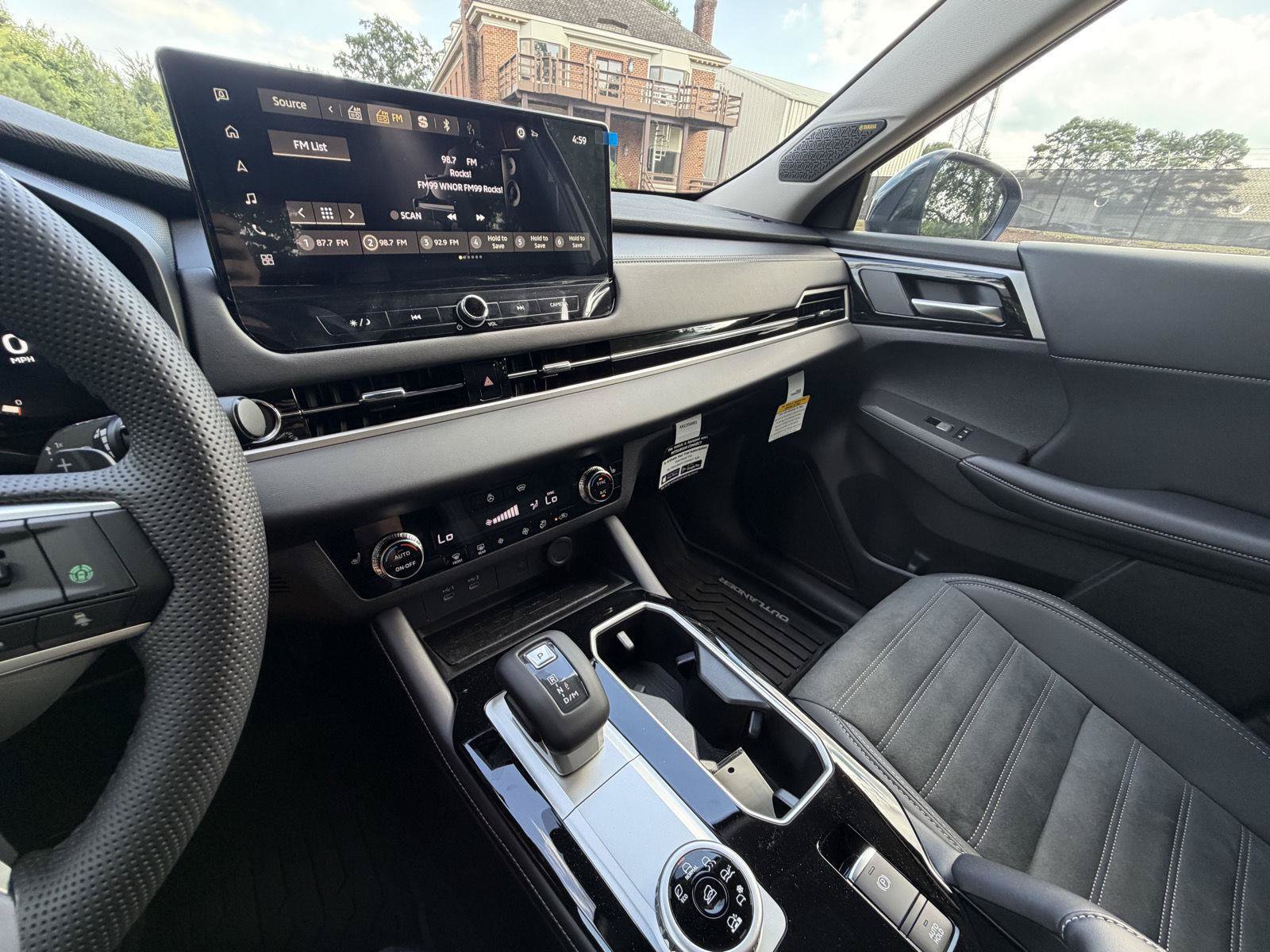 New 2026 Mitsubishi Outlander SE AWD/4WD image 16