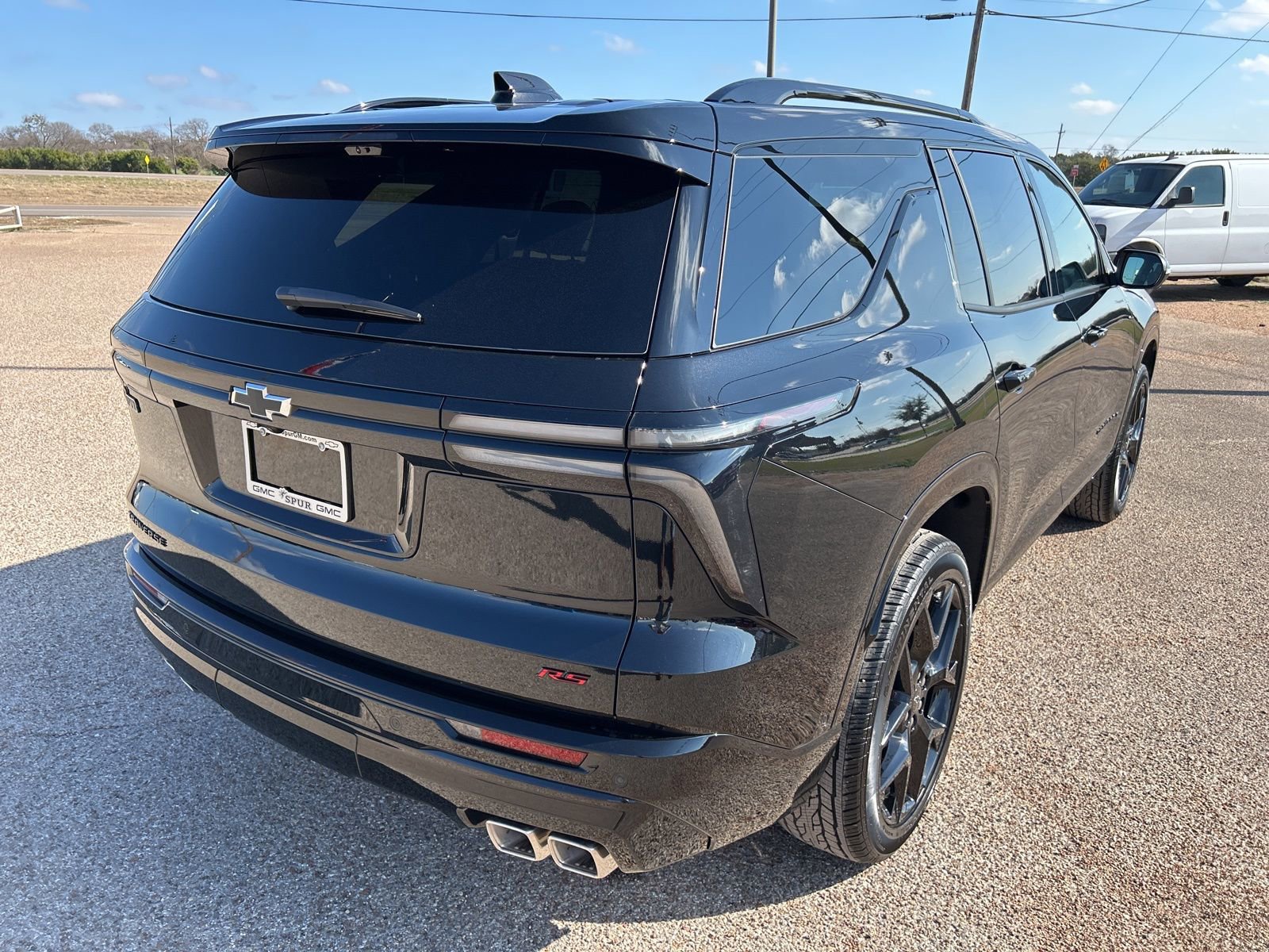 New 2026 Chevrolet Traverse RS w/ LPO, Floor Liner Package image 5