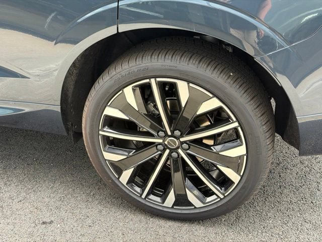 New 2027 Volvo XC60 B5 Ultra AWD/4WD image 6