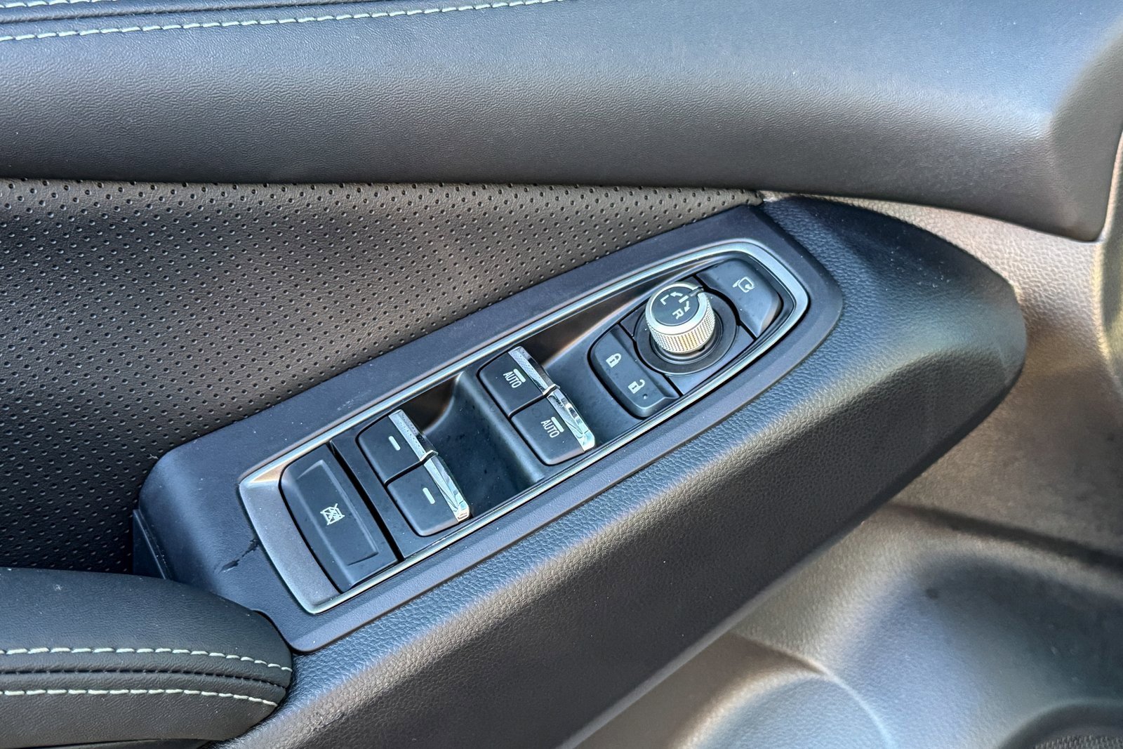 Certified 2025 Subaru Ascent Limited image 15