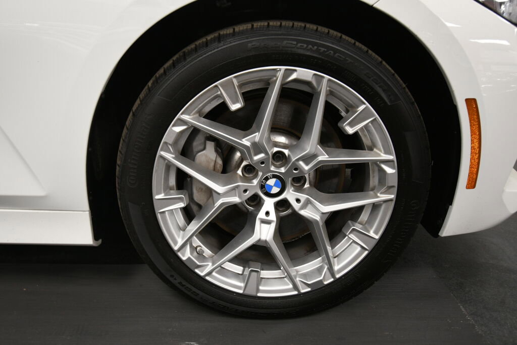 Used 2025 BMW 330i xDrive Sedan image 30