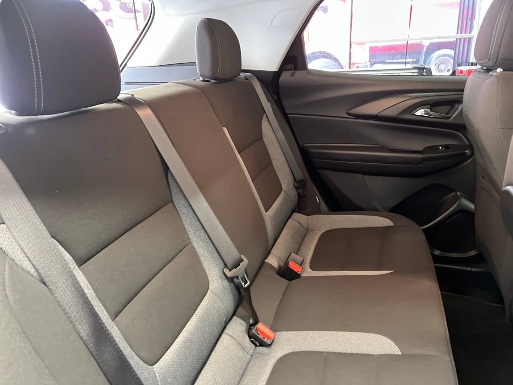 Used 2024 Chevrolet TrailBlazer LT FWD image 40