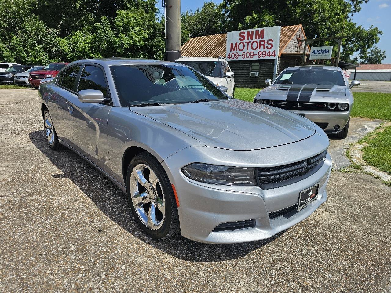 Used 2015 Dodge Charger SE w/ Popular Equipment Group RWD image 2