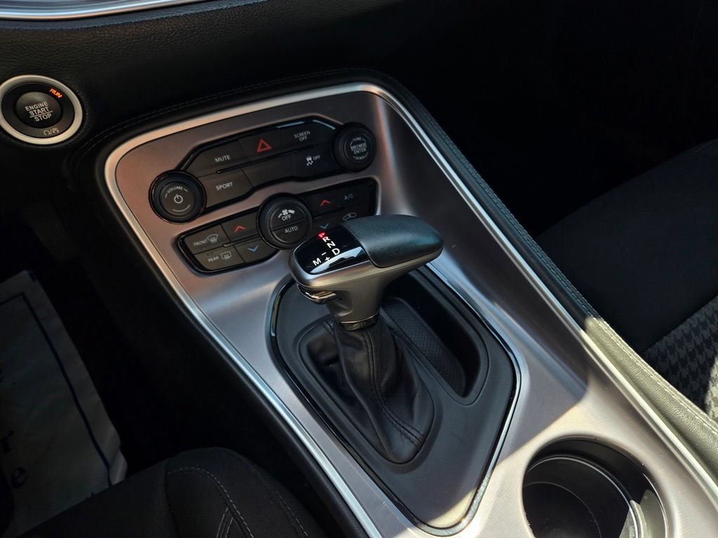 Used 2019 Dodge Challenger SXT RWD image 23