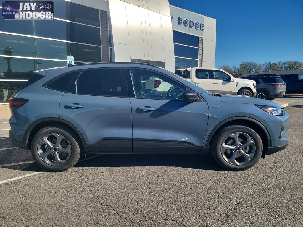 New 2026 Ford Escape ST-Line w/ Tech Pack #1 image 2