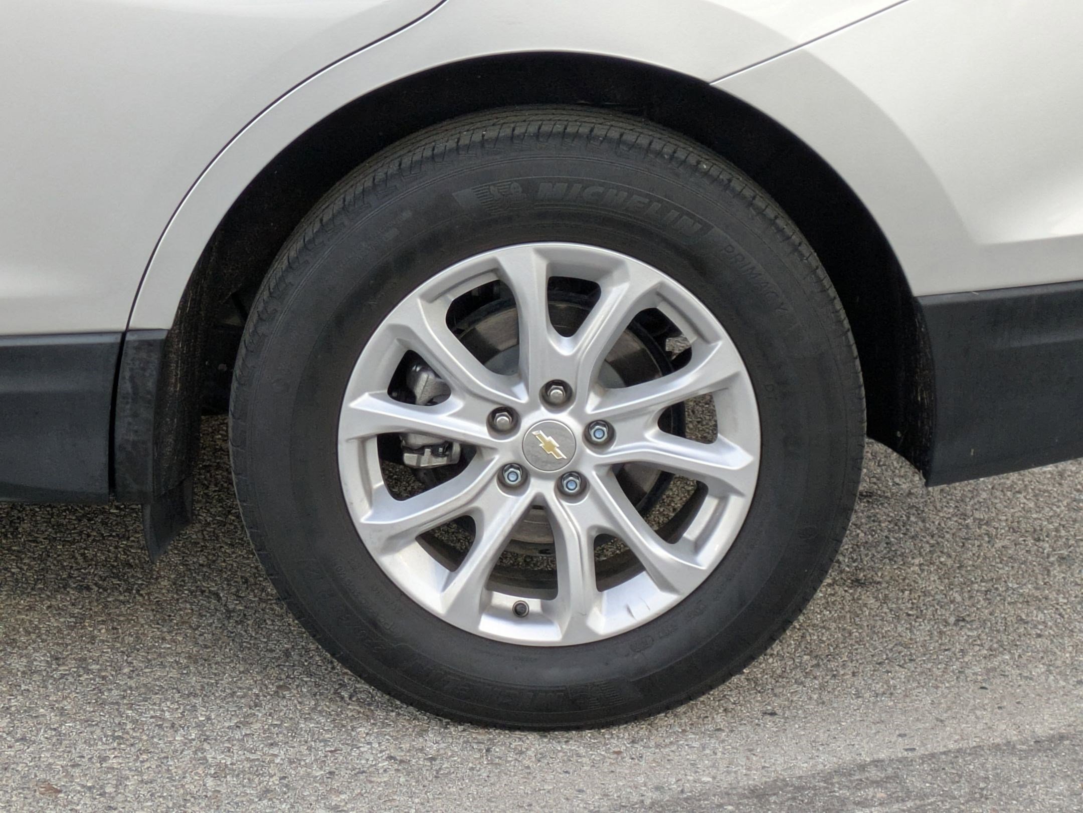 Used 2021 Chevrolet Equinox LS image 9