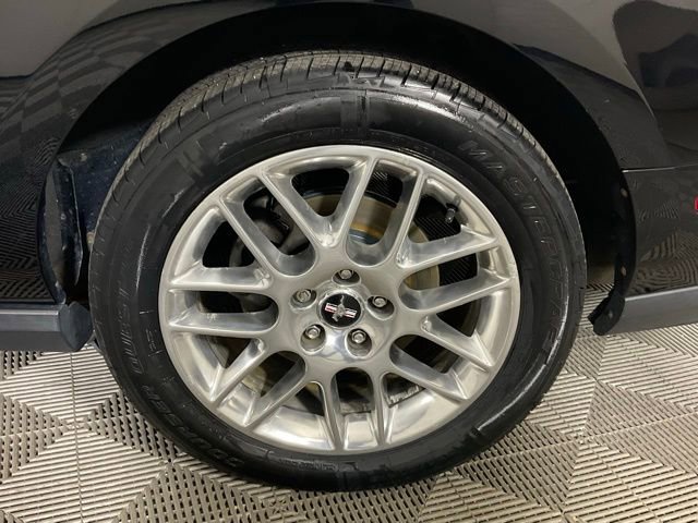 Used 2012 Ford Mustang Premium image 35