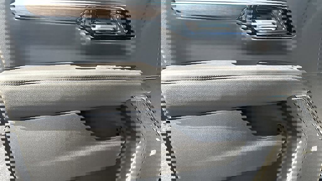 New 2026 Chevrolet Tahoe High Country image 15