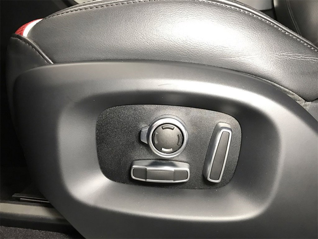 Used 2017 Land Rover Range Rover Sport SVR image 17