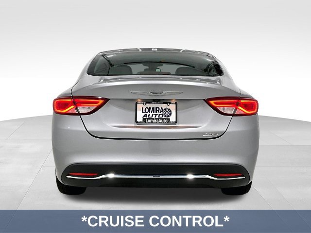 Used 2016 Chrysler 200 Limited FWD image 9