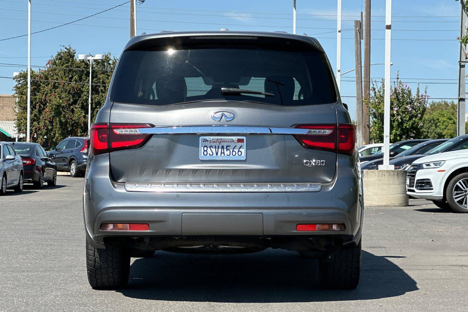 Used 2018 INFINITI QX80 4WD w/ Driver Assistance Package image 5