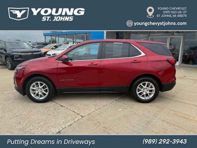 Used 2024 Chevrolet Equinox LT FWD image 2