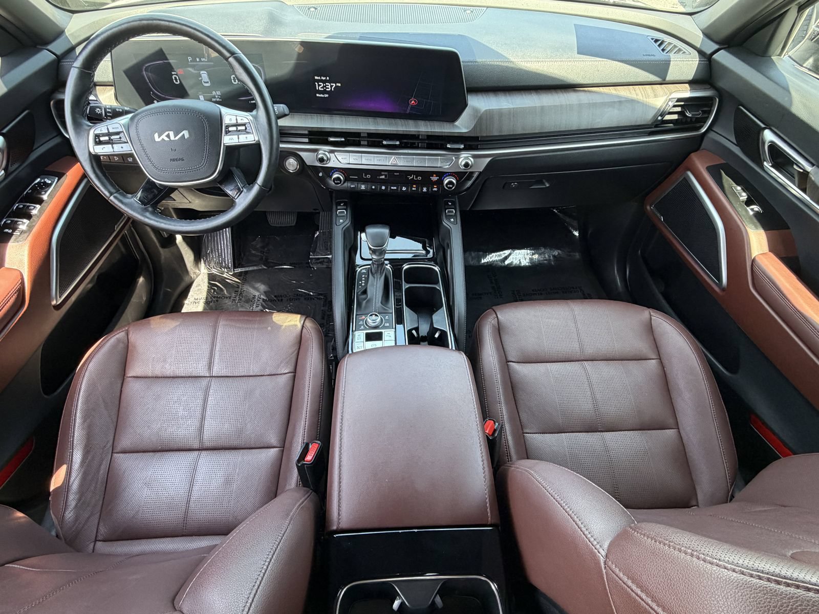 Used 2023 Kia Telluride EX w/ EX Captain's Chair Package AWD/4WD image 27