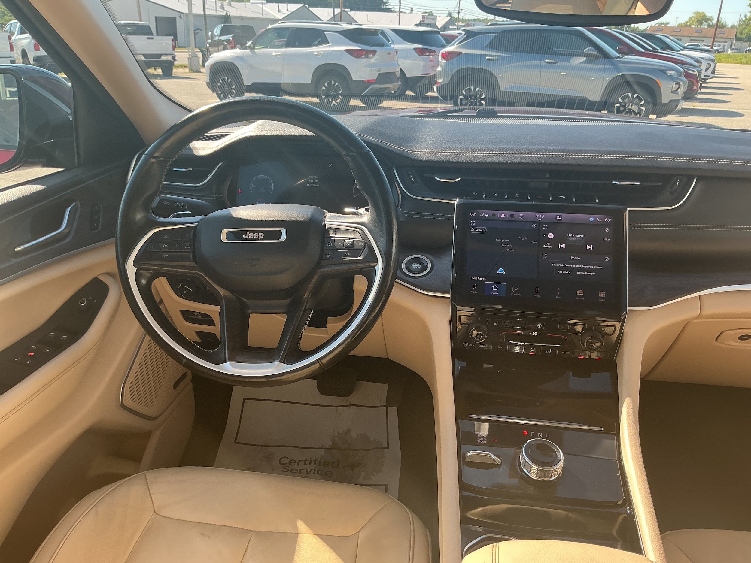 Used 2021 Jeep Grand Cherokee L Limited AWD/4WD image 5