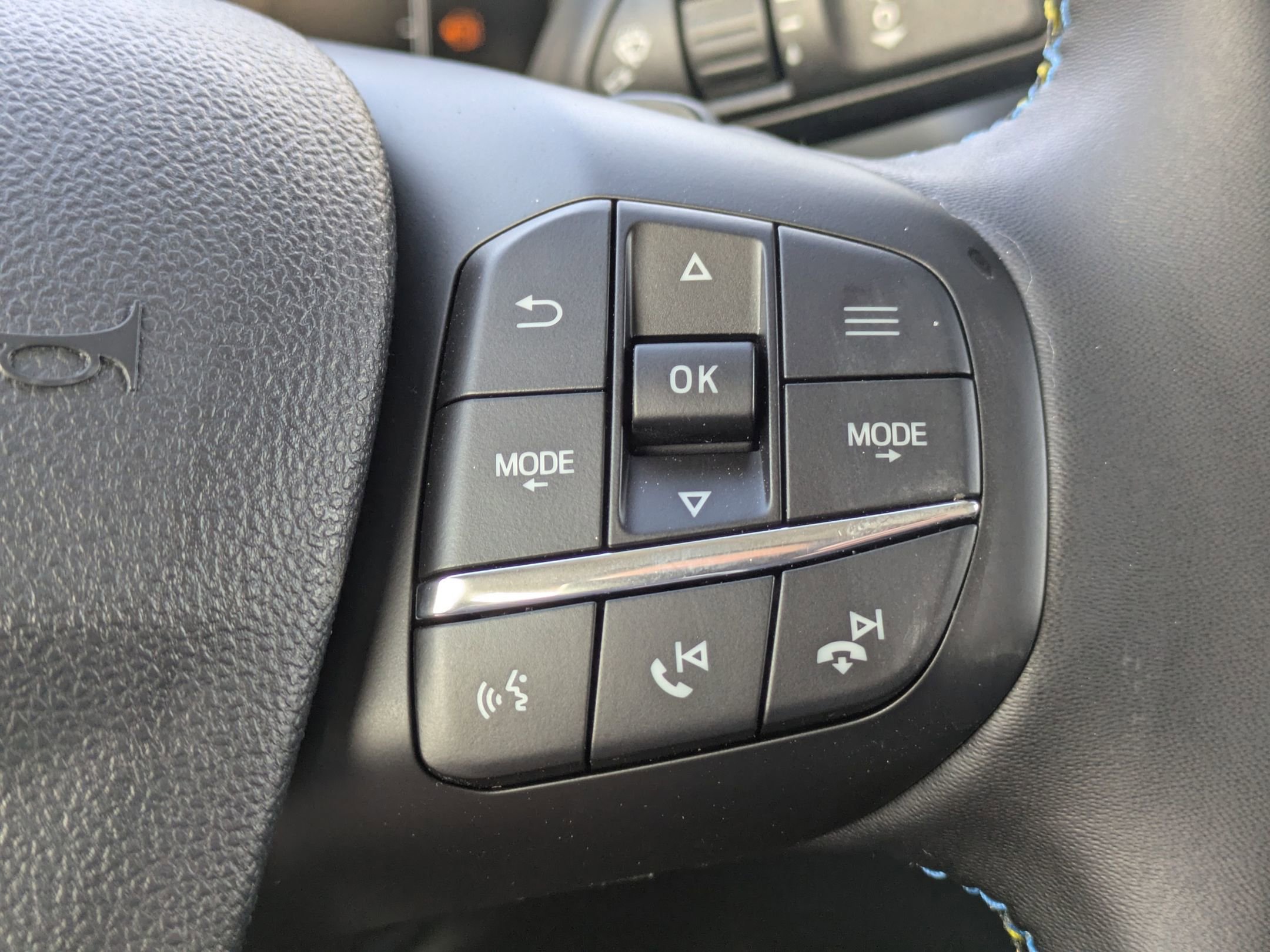 New 2026 Ford Maverick Lobo AWD/4WD image 15