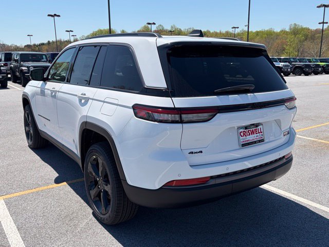 New 2026 Jeep Grand Cherokee Limited w/ Limited Altitude Package AWD/4WD image 5