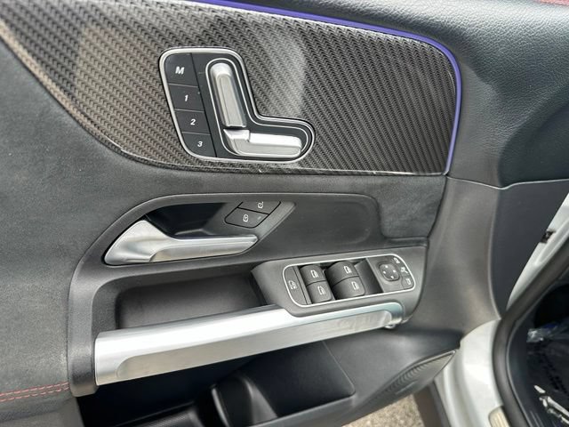 Used 2023 Mercedes-Benz GLB 35 AMG 4MATIC image 25