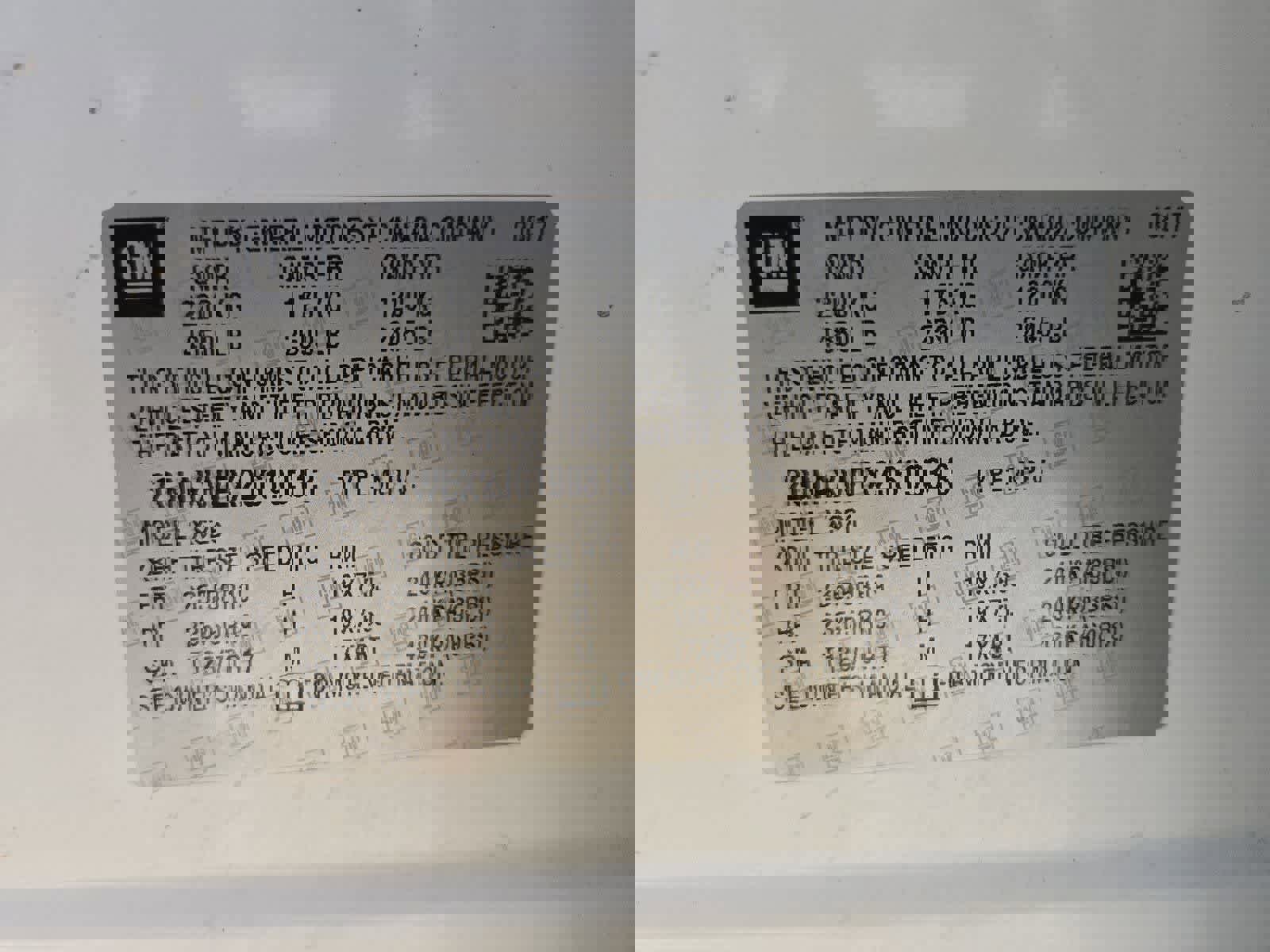 Used 2018 Chevrolet Equinox Premier AWD/4WD image 32