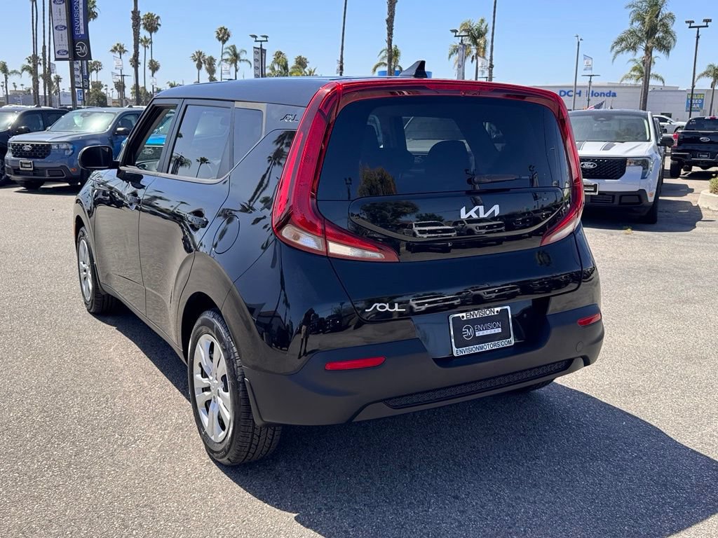 Used 2022 Kia Soul LX FWD image 10