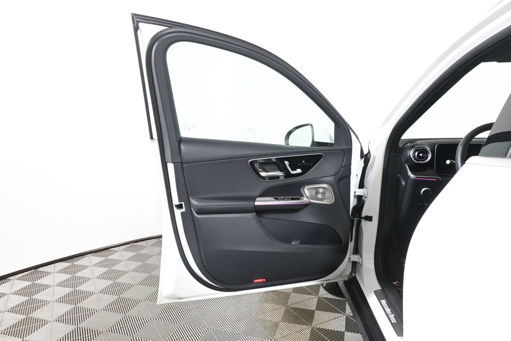 Certified 2026 Mercedes-Benz GLC 300 4MATIC image 29