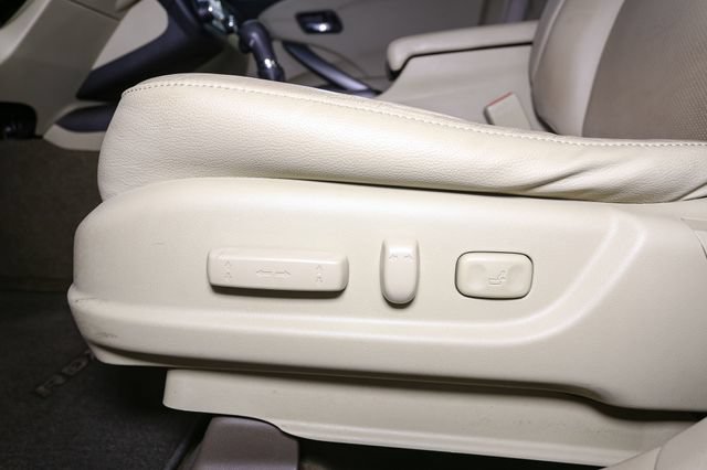 Used 2015 Acura RDX w/ Technology Package AWD/4WD image 35