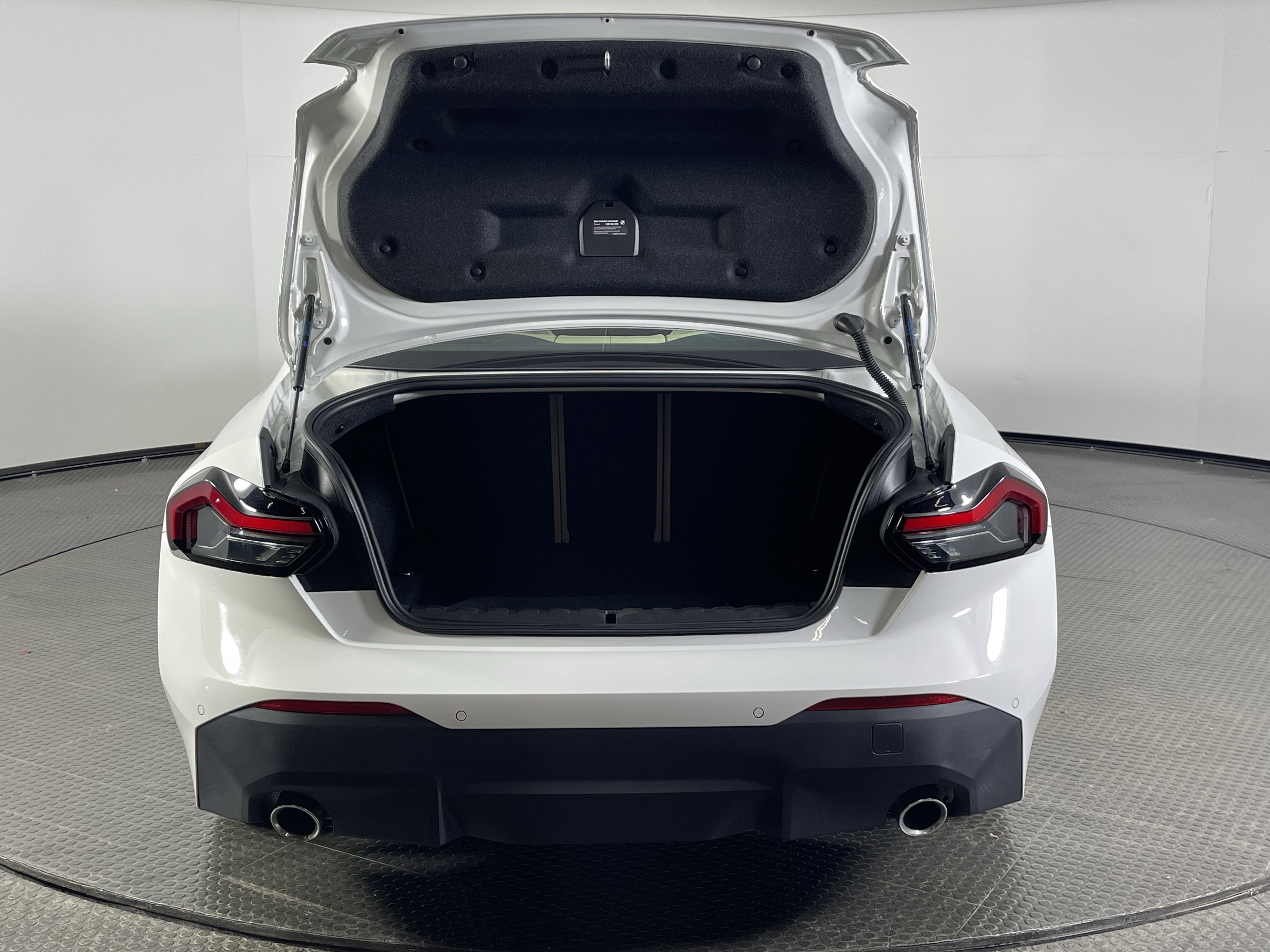 Certified 2025 BMW 230i xDrive Coupe w/ Premium Package image 8