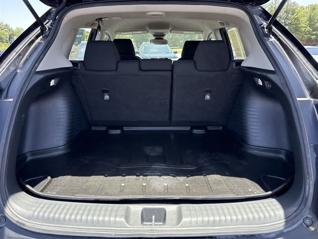 Certified 2023 Honda HR-V LX image 28